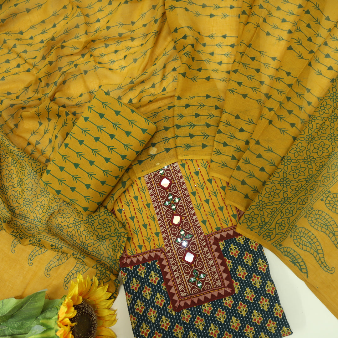 Ruhani Pine Green Ajrak Printed Cotton Top With Cotton Dupatta