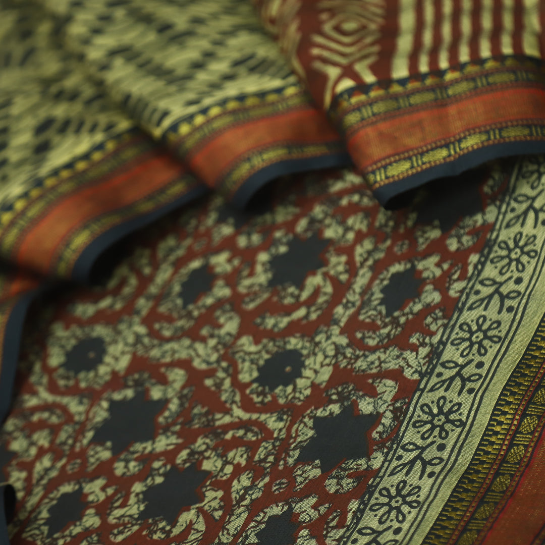 जीनत Dark Red Floral Printed Mangalgiri Hem Work Cotton Suit Set