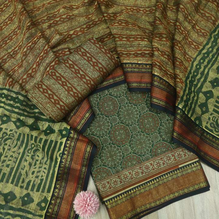 हीरल Grass Green Ajrak Printed Mangalgiri Hem Work Cotton Suit Set