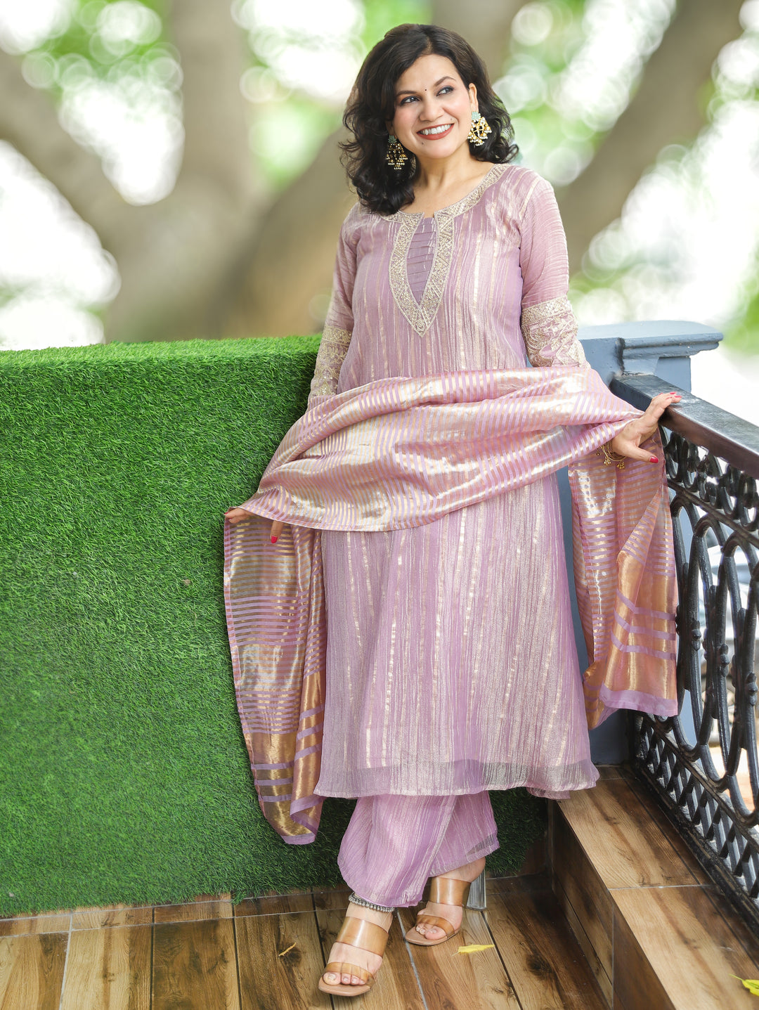 Esha Tulip Lavender Zari work Crush Tissue 3 Piece Set