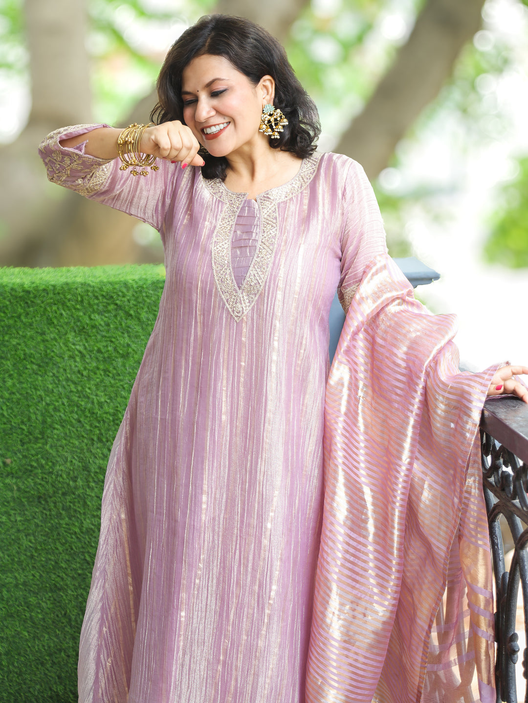Esha Tulip Lavender Zari work Crush Tissue 3 Piece Set