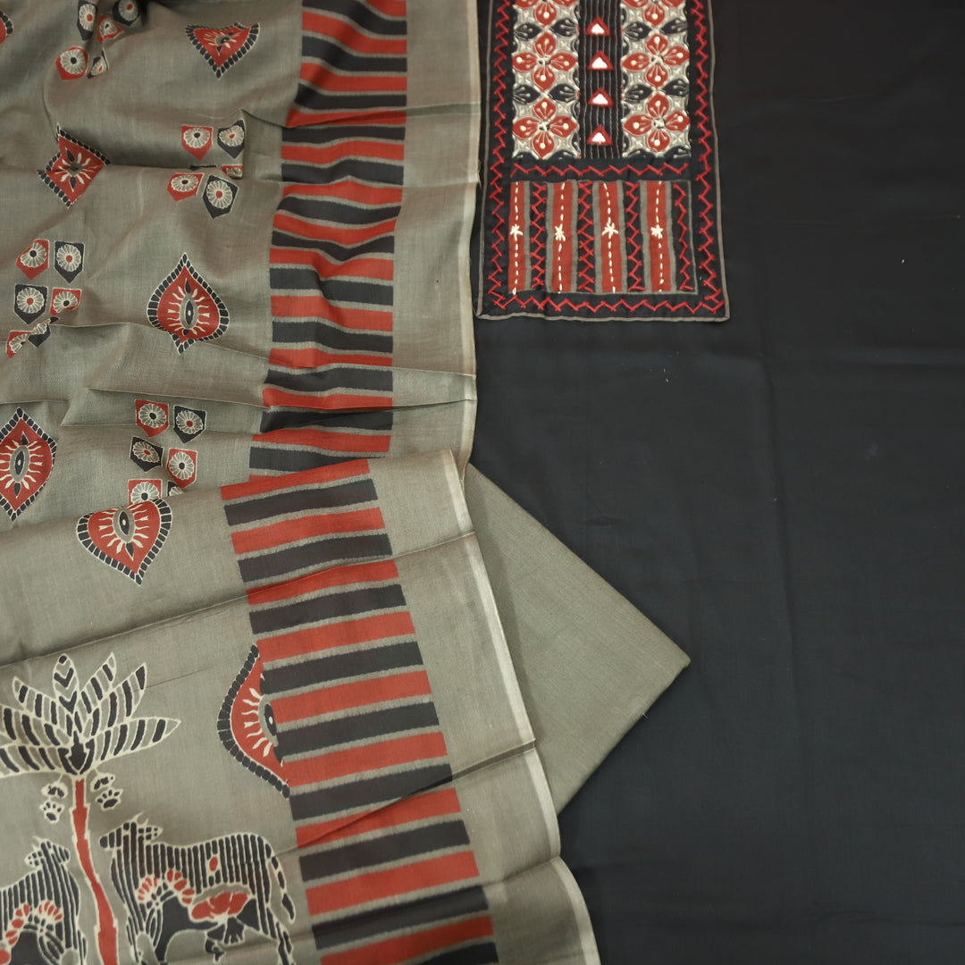 Rashi Black Kutch Yoke with Mirror Work Glazed Cotton Set