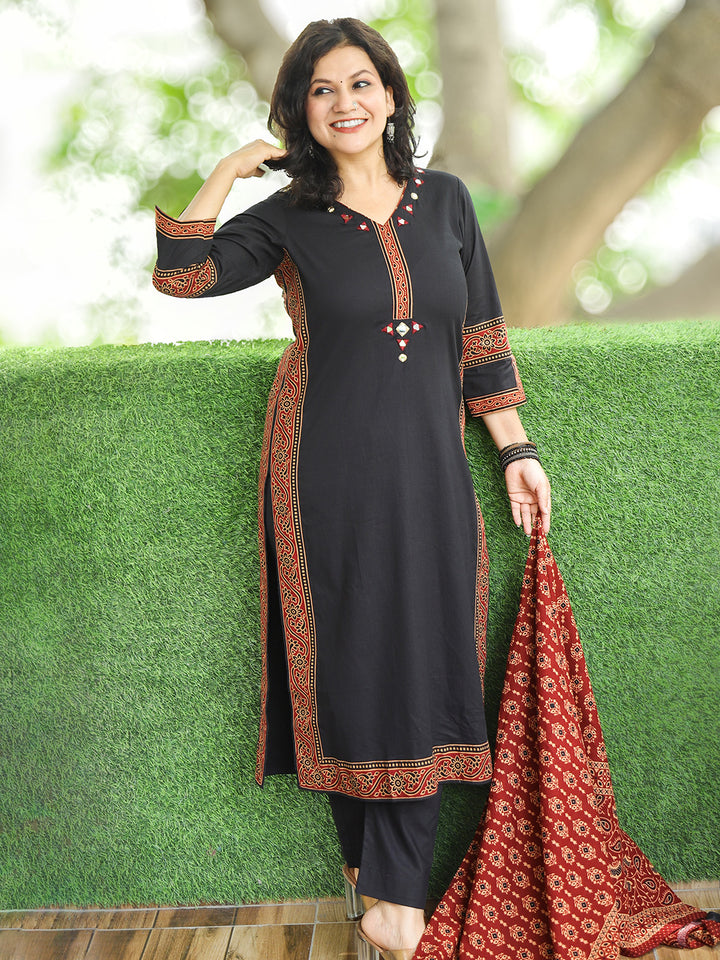 Veda Ebony Black Ajrak Printed Border Work Cotton 3 Piece Set