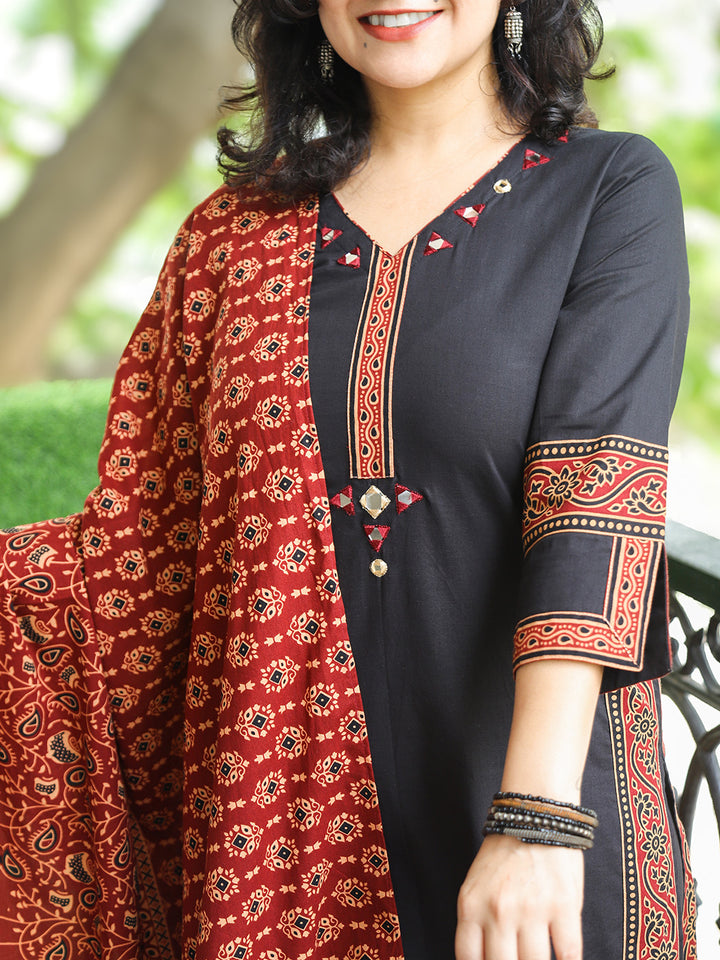 Veda Ebony Black Ajrak Printed Border Work Cotton 3 Piece Set