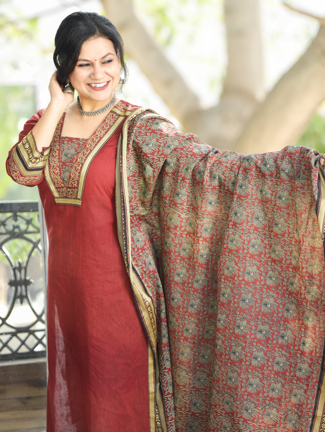 Mahira Barn Red V Neck with Mangalgiri Patch South Cotton 3 Piece Set