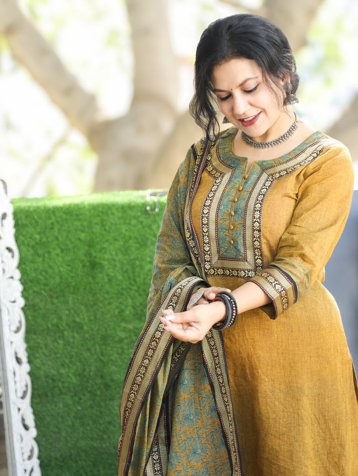Saaniya Dijon Yellow Round Neck Potli Button Mangalgiri Patch South Cotton 3 Piece Set