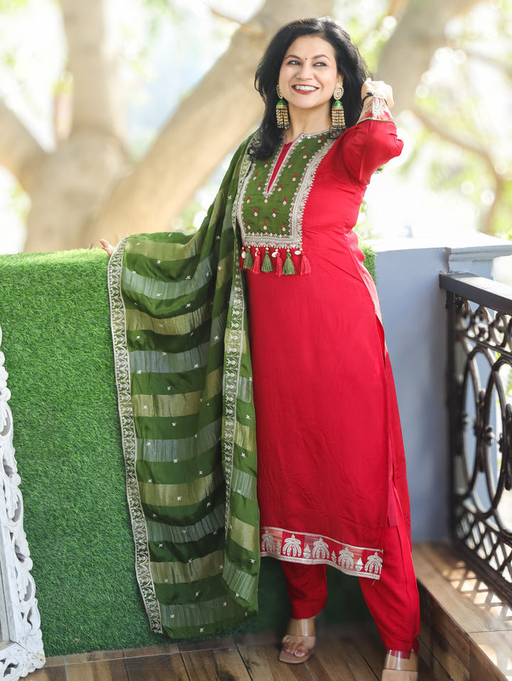 Sharvari Kumkum Red Embellish Red Yoke with Sequine Dola Silk 3 Piece Set