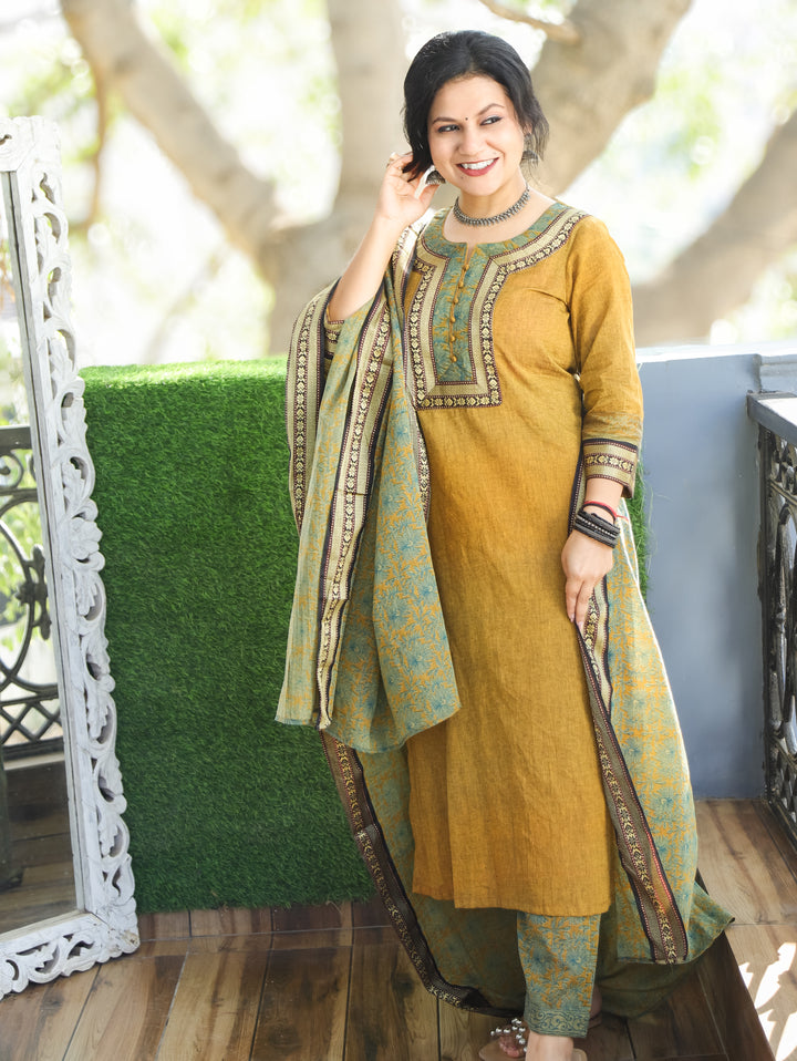 Saaniya Dijon Yellow Round Neck Potli Button Mangalgiri Patch South Cotton 3 Piece Set