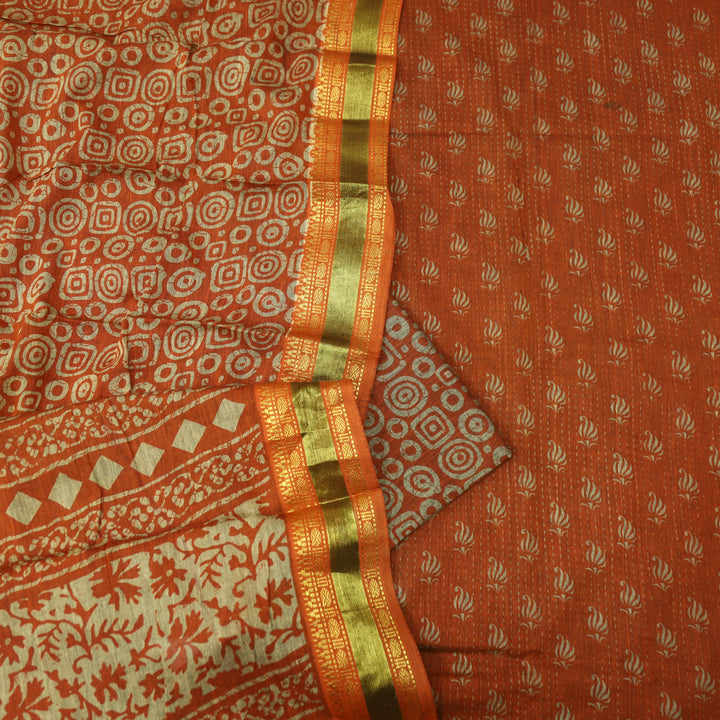दिपशा Rust Orange Digital Printed Mangalgiri Hem Work Cotton Suit Set