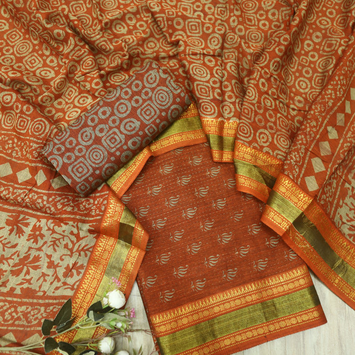 दिपशा Rust Orange Digital Printed Mangalgiri Hem Work Cotton Suit Set