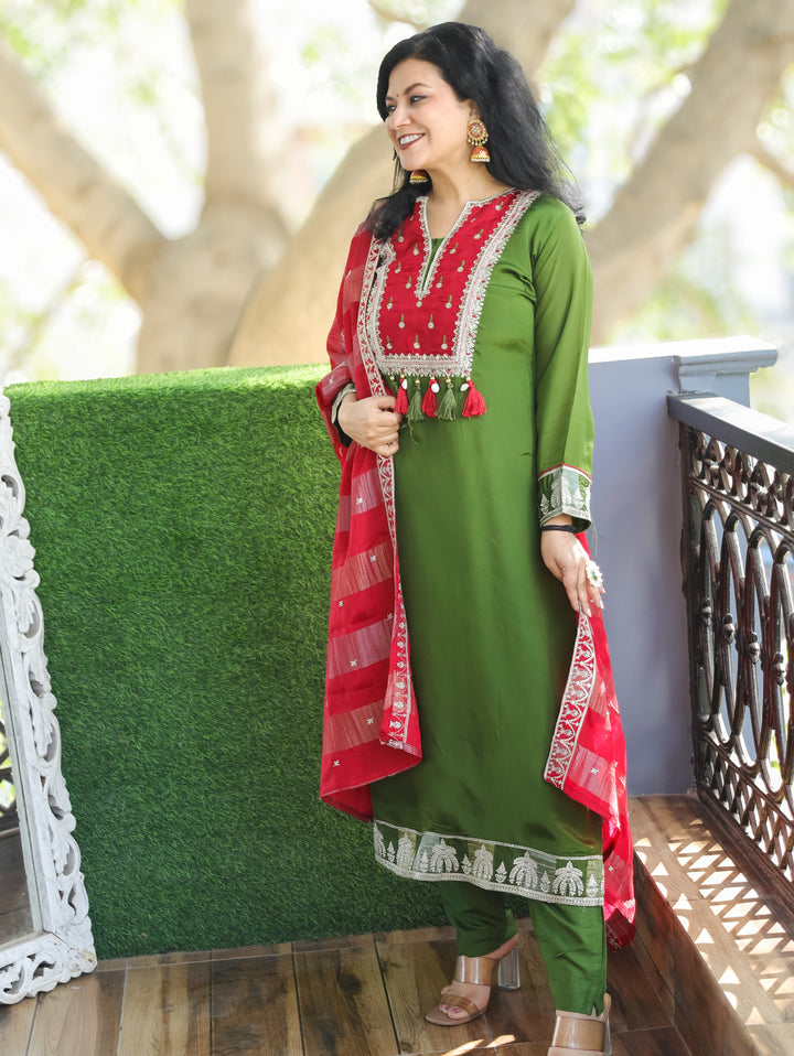 Sharvari Mehendi Green Embellish Red Yoke with Sequine Dola Silk 3 Piece Set