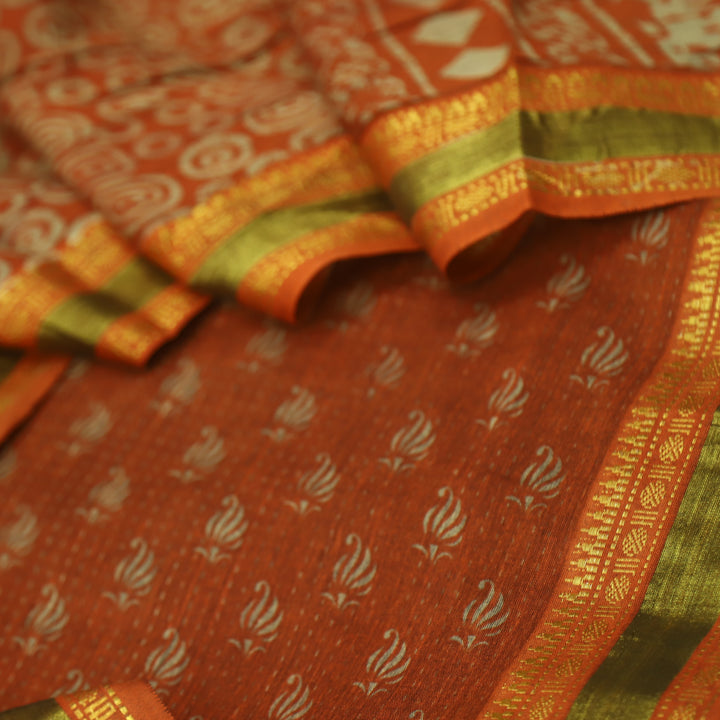 दिपशा Rust Orange Digital Printed Mangalgiri Hem Work Cotton Suit Set