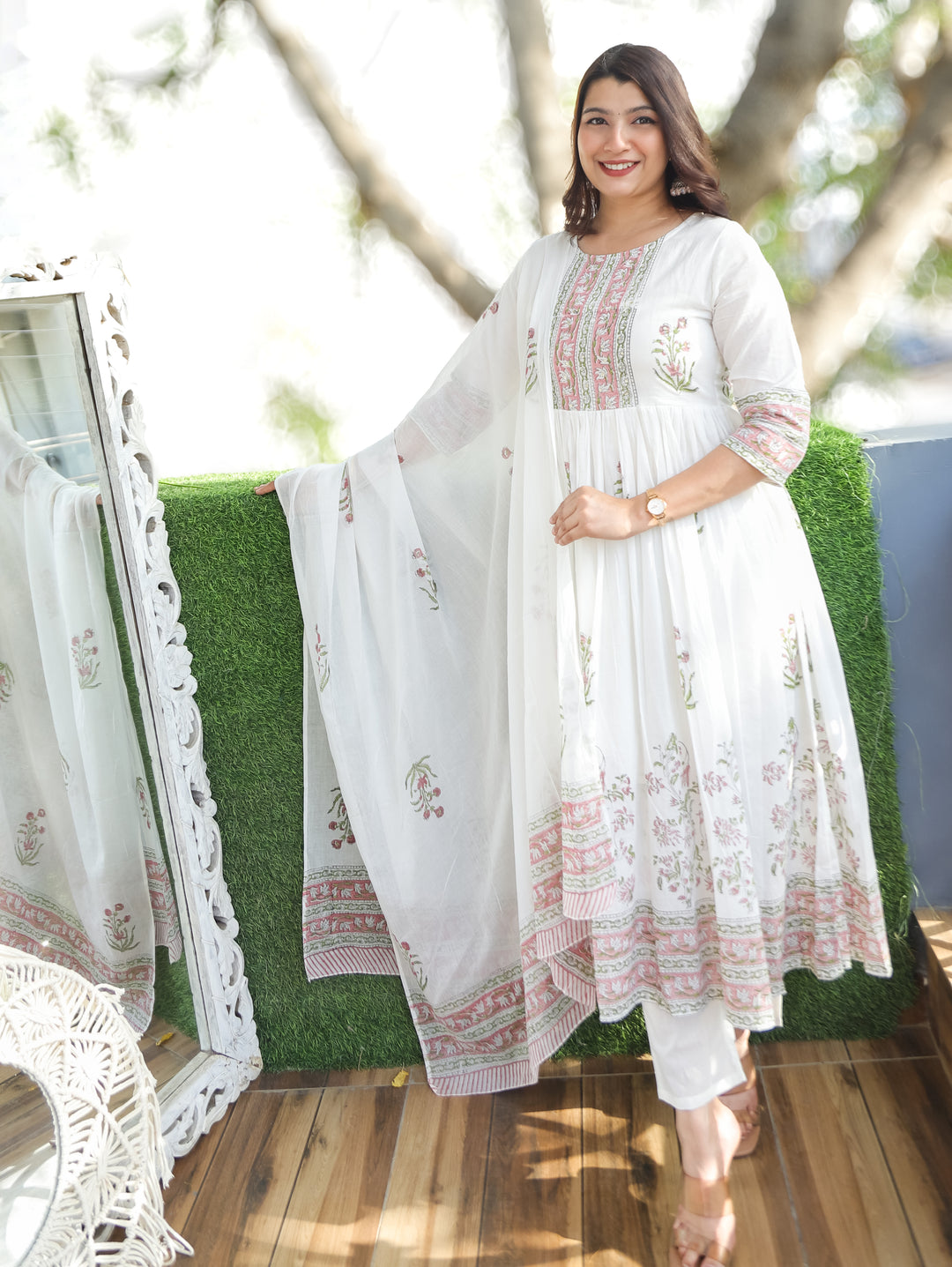 Kira White Peach Anarkali Mul Cotton 3 Piece Set