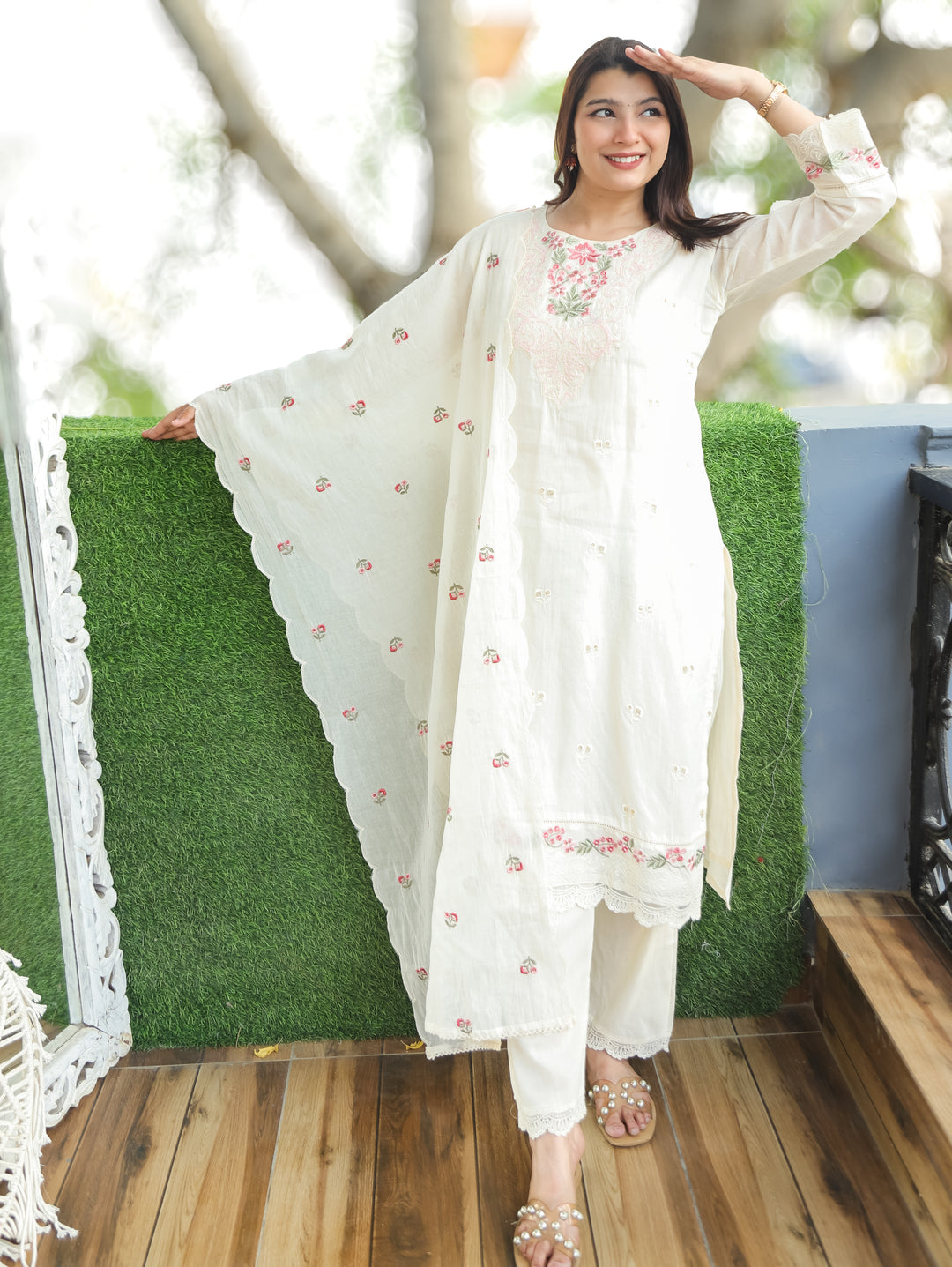 Ella Off-White Embroidery Mul Cotton 3 Piece Set