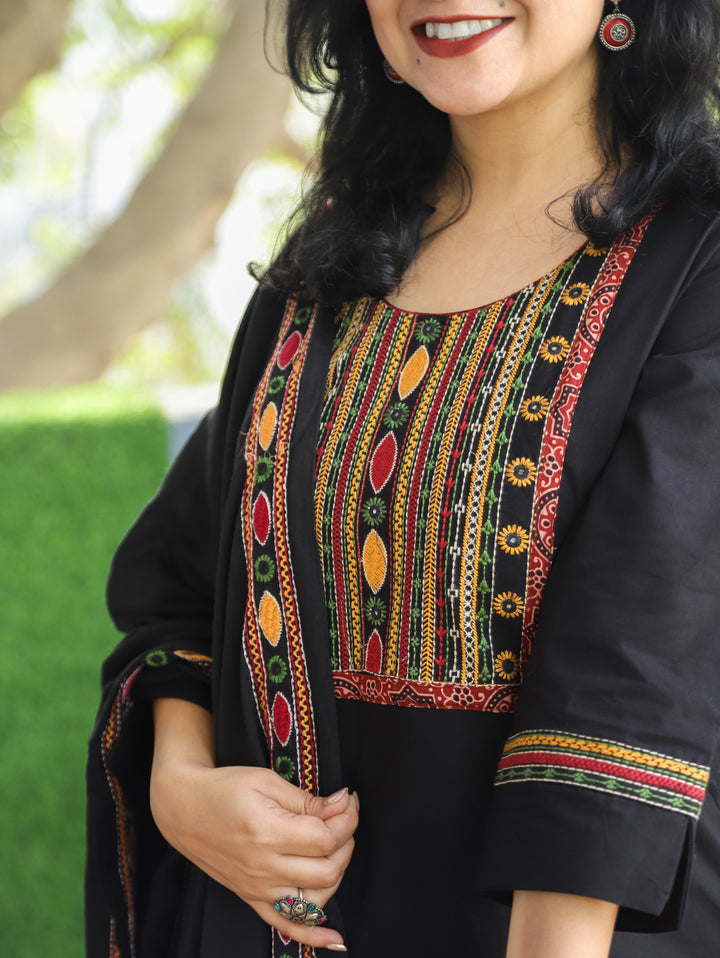 Laadli Midnight Black Embriodered Yoke with Patra Work Cotton 3 Piece Set