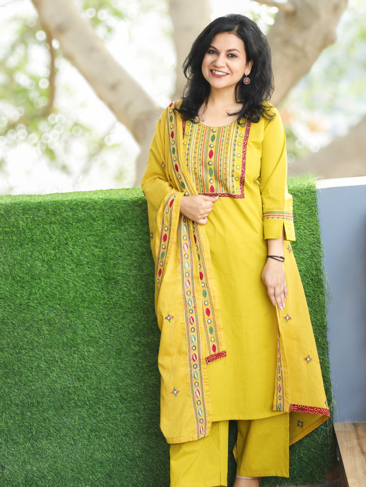 Laadli Bright Yellow Embriodered Yoke with Patra Work Cotton 3 Piece Set