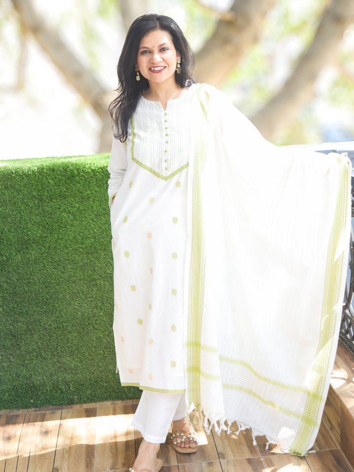 Hans White Green Handloom 3 Piece Set