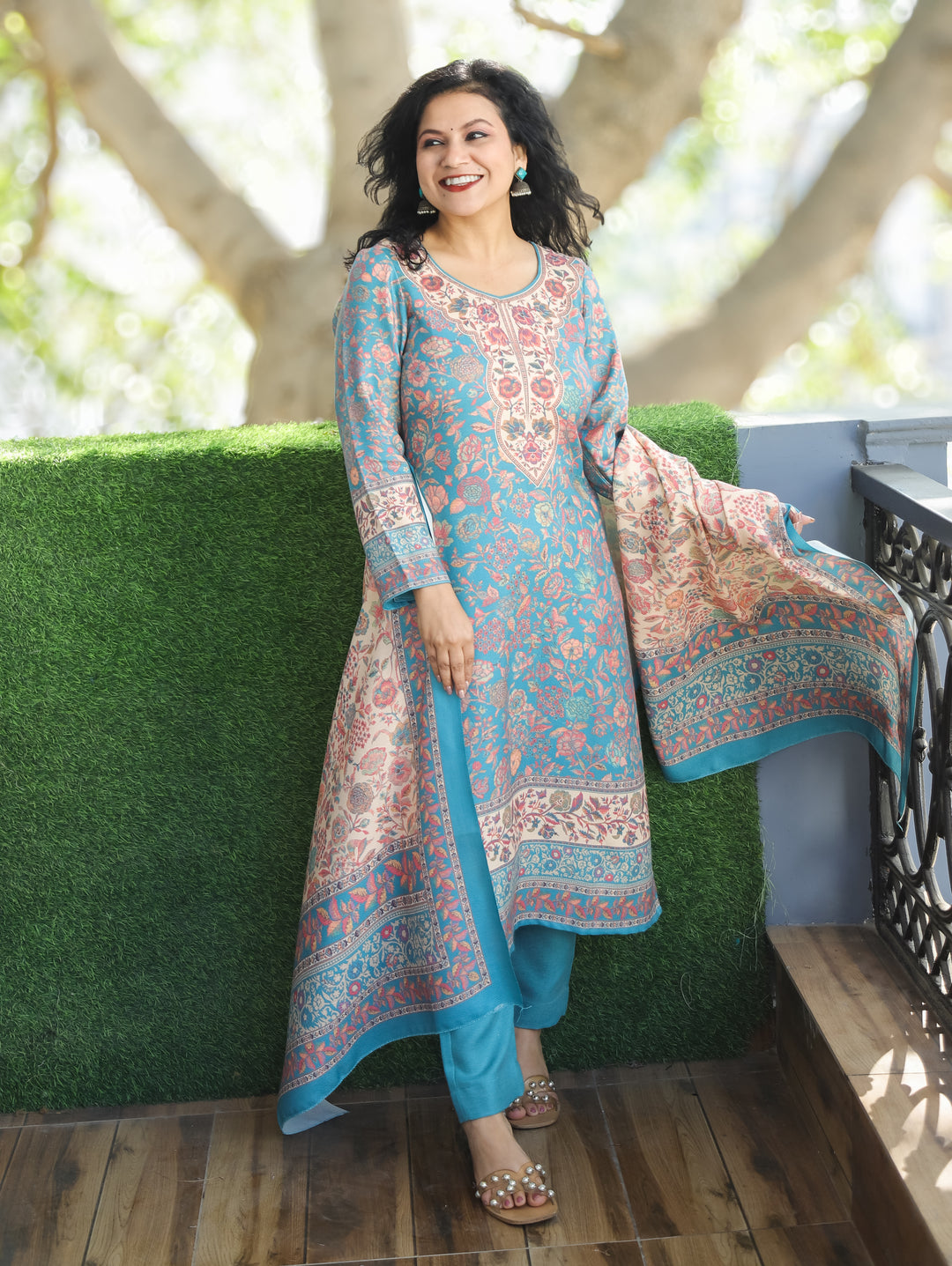 Tejaswini Aqua Blue Round Neck Kashmiri Floral Print Semi Pashmina 3 Piece Set