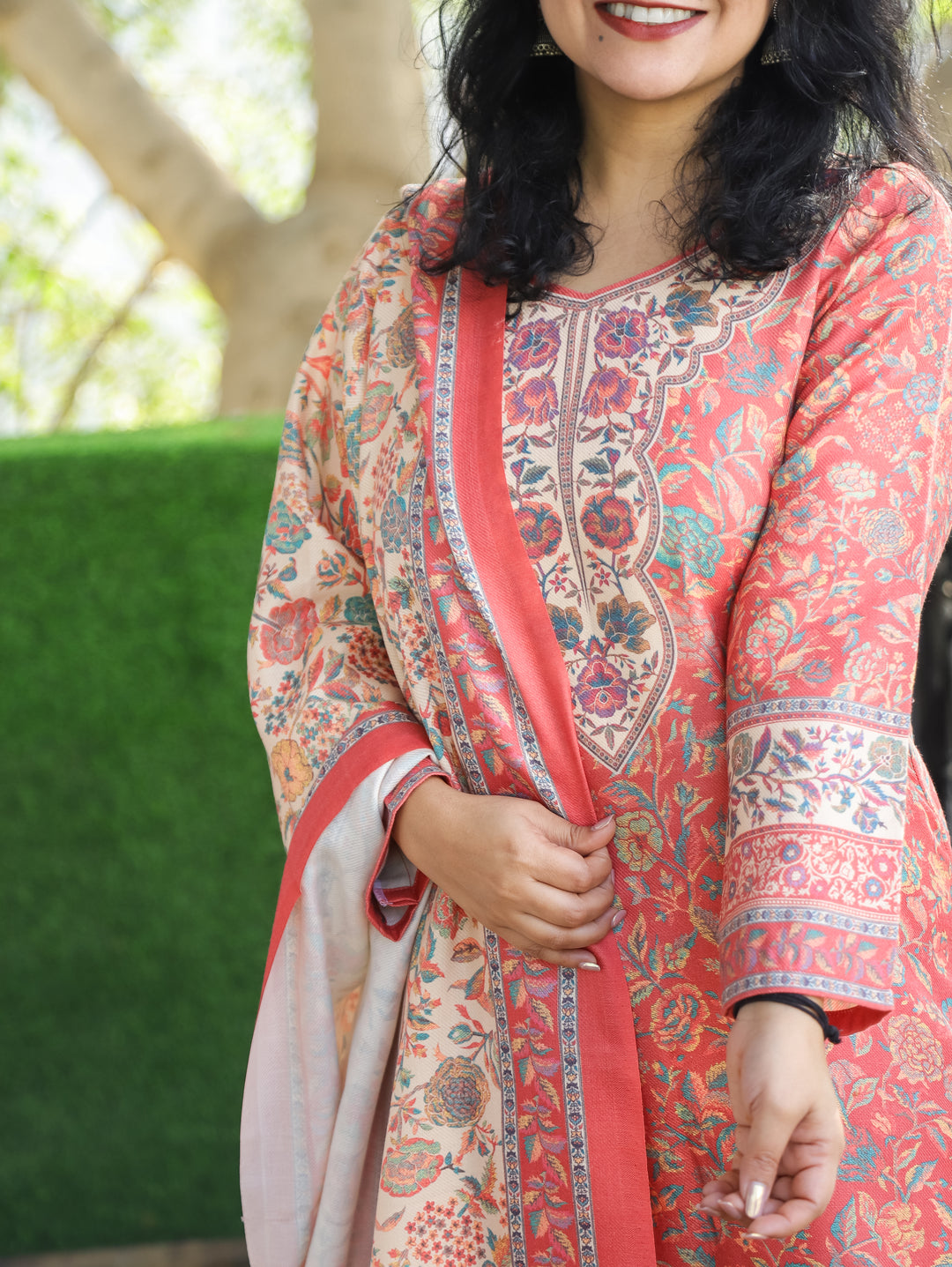 Tejaswini Coral Peach Round Neck Kashmiri Floral Print Semi Pashmina 3 Piece Set