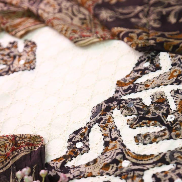 Bulbul Off-White with Black Kalamkari Applique Work Cotton Schiffli Set