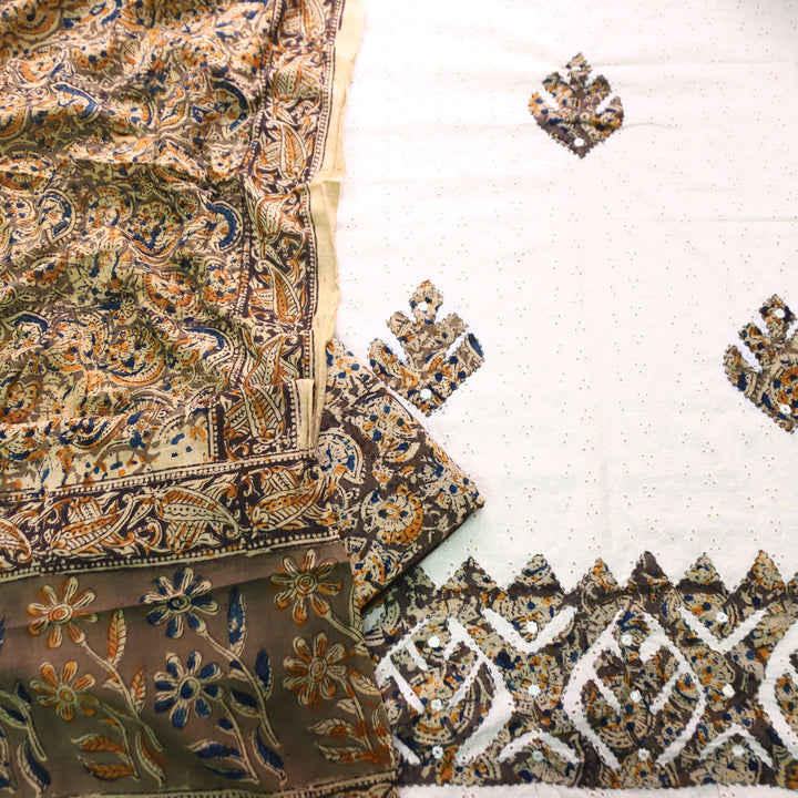 Bulbul Off-White with Green Kalamkari Applique Work Cotton Schiffli Set