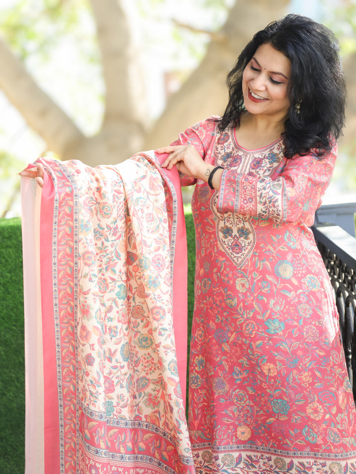 Tejaswini Punch Blush Pink Round Neck Kashmiri Floral Print Semi Pashmina 3 Piece Set