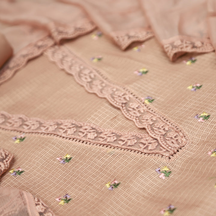 Yaleen Soft Peach Lace V Neck Florat Thread Buti Kota Doriya Set