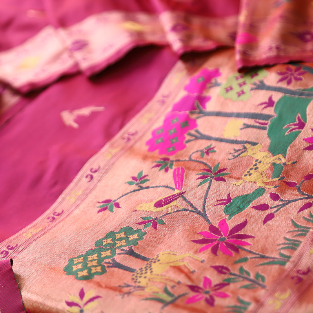 Dildaari Magenta Pink Banarasi Jacquard Weaved Hemline Paithani Silk Set