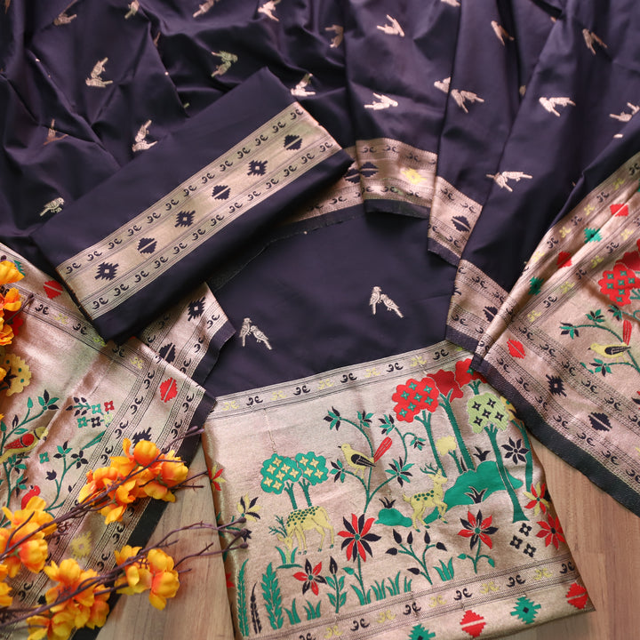Dildaari Midnight Black Banarasi Jacquard Weaved Hemline Paithani Silk Set