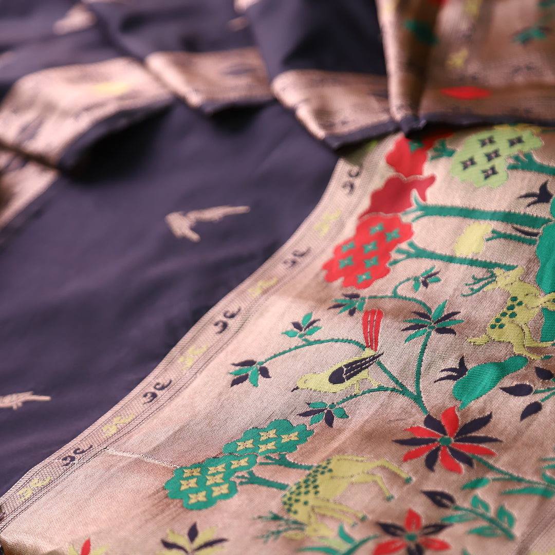 Dildaari Midnight Black Banarasi Jacquard Weaved Hemline Paithani Silk Set