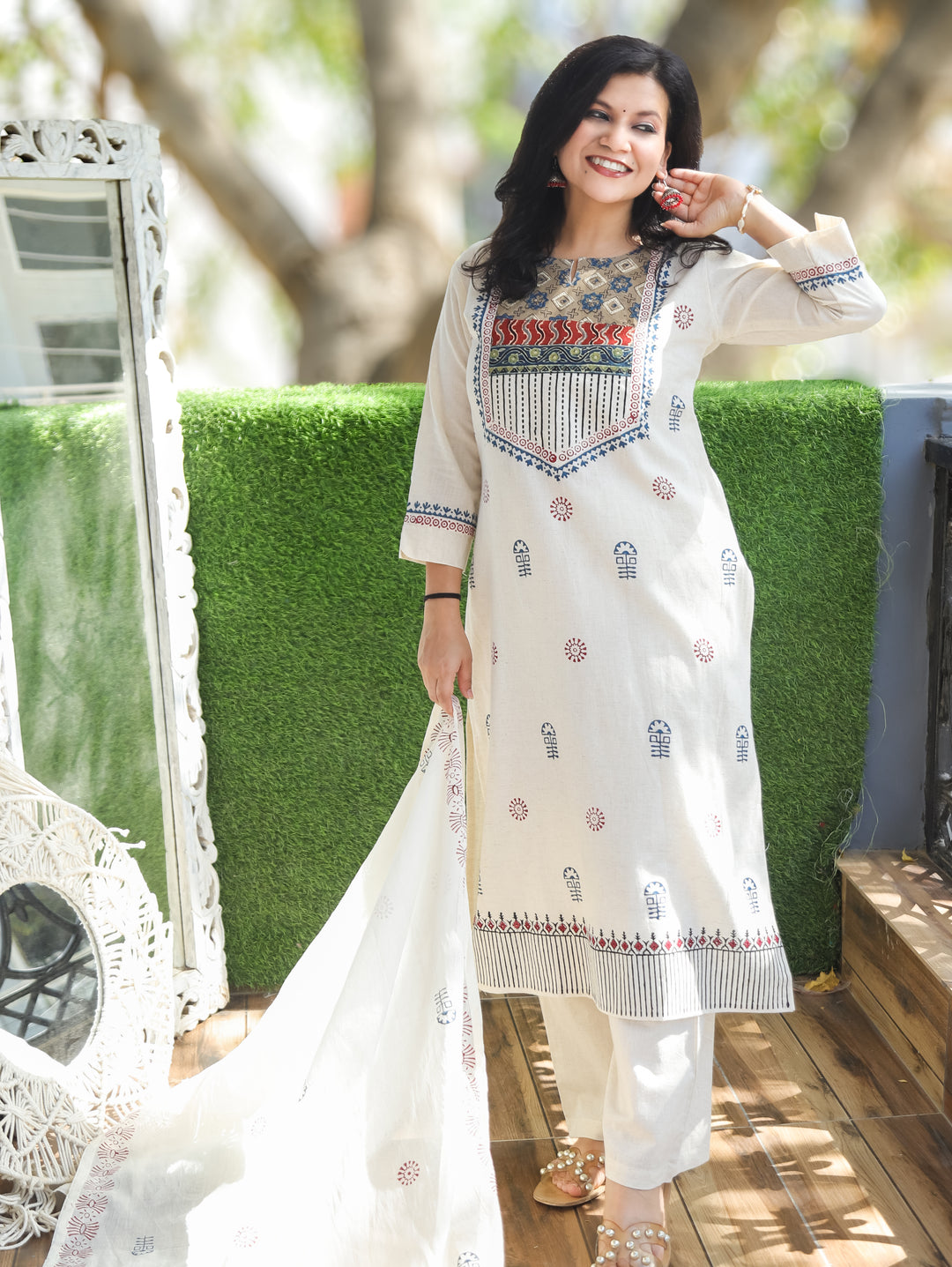Gul Hans Safed Kutch Cotton 3 Piece Set