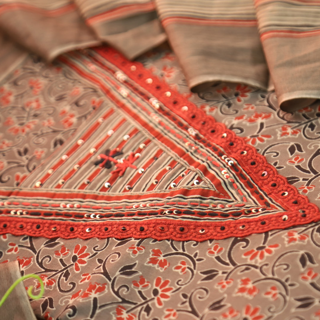 Sourya Hazel Beige Lace Work in Ajrakh Print Cotton Set
