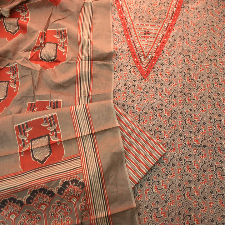 Sourya Hazel Beige Lace Work in Ajrakh Print Cotton Set