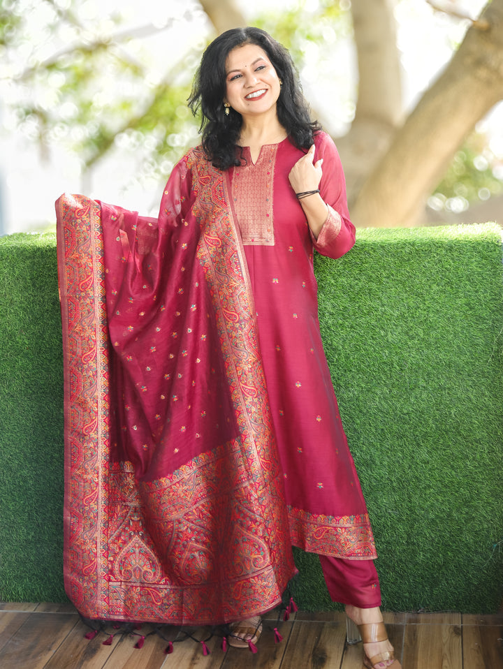 Saheli Cranberry Magenta Round Neck in Jamdani Kashmiri Inspired Chanderi 3 Piece Set