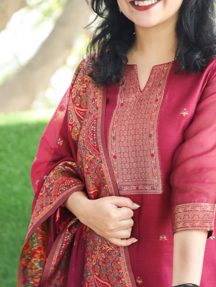 Saheli Cranberry Magenta Round Neck in Jamdani Kashmiri Inspired Chanderi 3 Piece Set