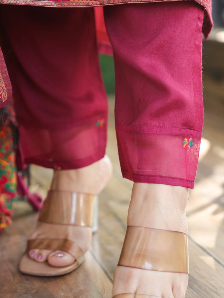 Saheli Cranberry Magenta Round Neck in Jamdani Kashmiri Inspired Chanderi 3 Piece Set