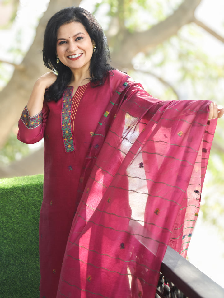 Subhadra Cranberry Pink Collar Running Thread Pichwai Jamdani Chanderi 3 Piece Set