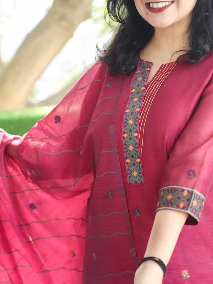 Subhadra Cranberry Pink Collar Running Thread Pichwai Jamdani Chanderi 3 Piece Set