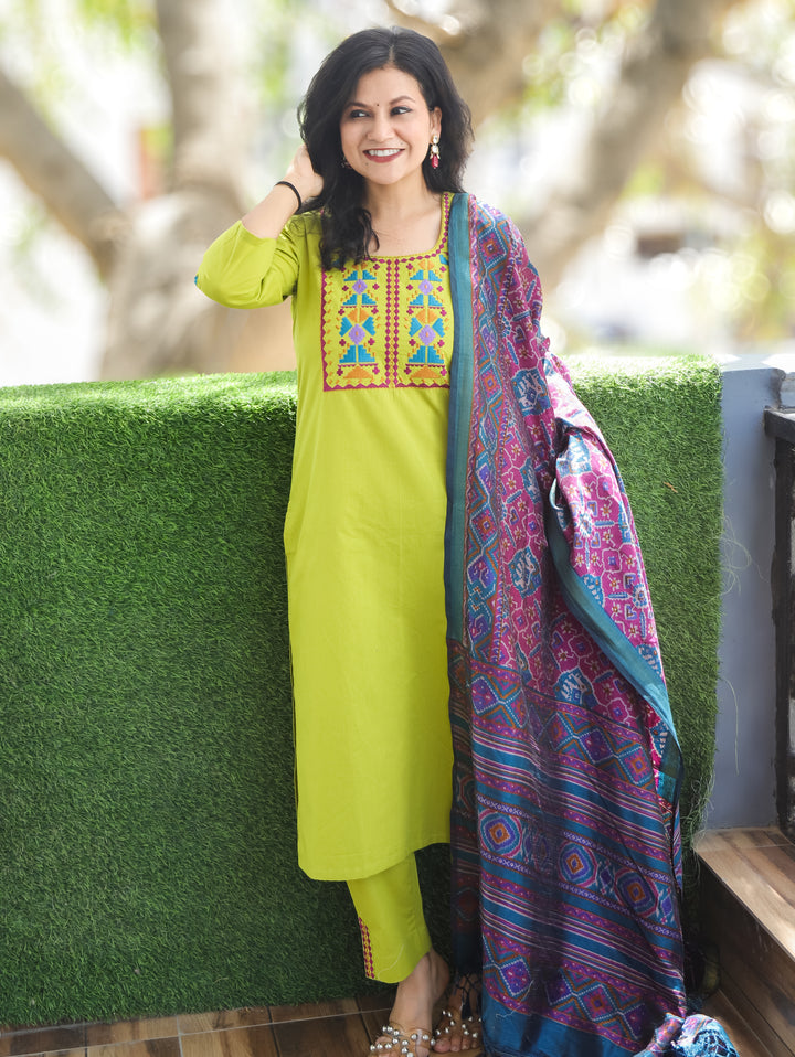 Amour Green Embroidered Cotton 3 Piece Set