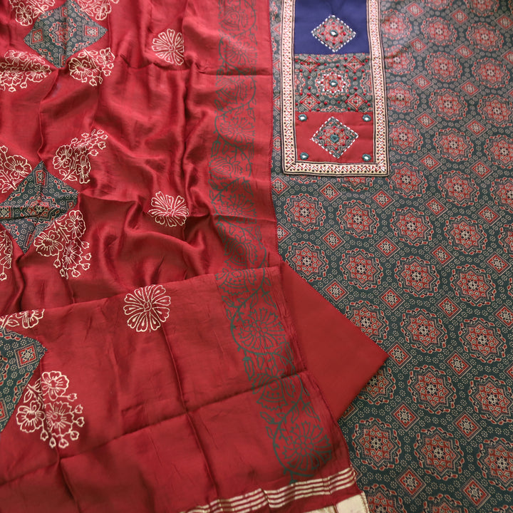 Mayuri Grass Green Applique Patch Ajrakh Printed Cotton Set