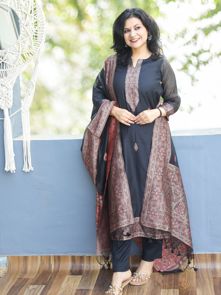 Rupali Black Round Neck in Jamdani Kashmiri Inspired Chanderi 3 Piece Set