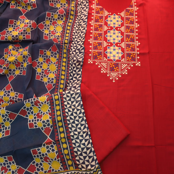 Ruvi Red Thread Embroidered Neck Work Cotton Rayon Set