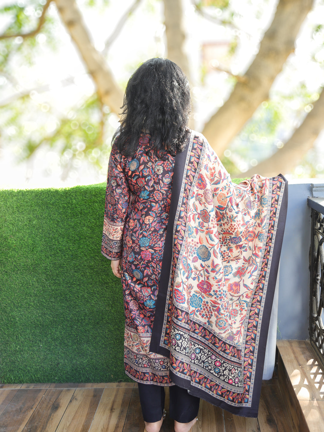 Tejaswi Ebony Black Round Neck Kashmiri Floral Print Semi Pashmina 3 Piece Set