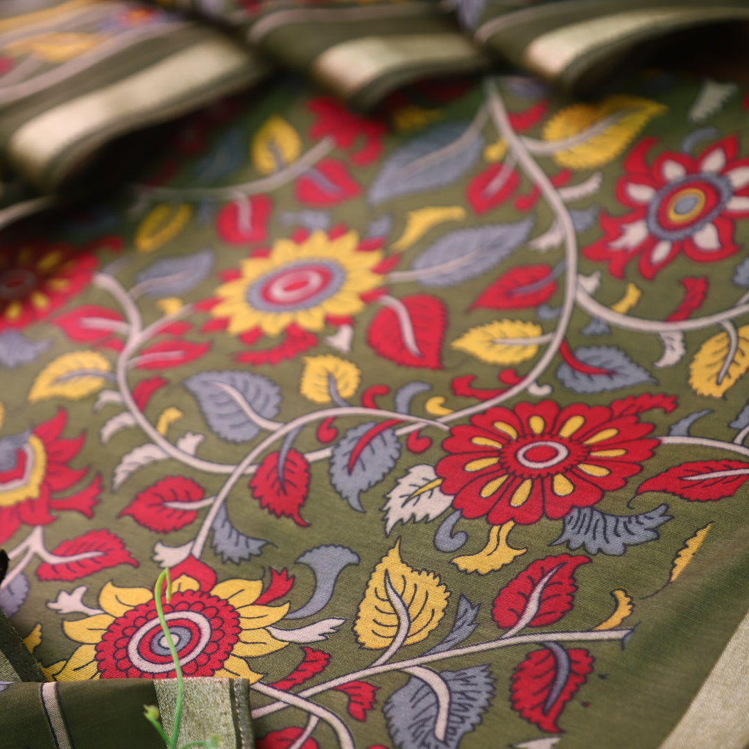 Riyanshi Forest Green Kalamkari Printed Maheswari Chanderi Set