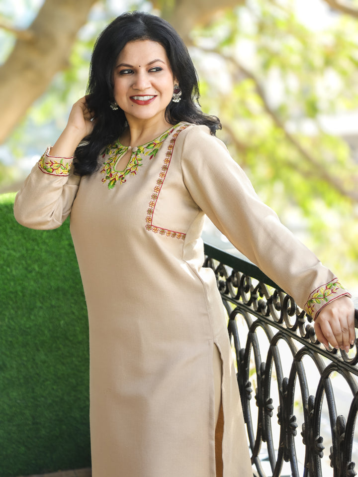 छाया Sand Beige Embroidered Keyhole Neck Semi Pashmina Winter Kurti
