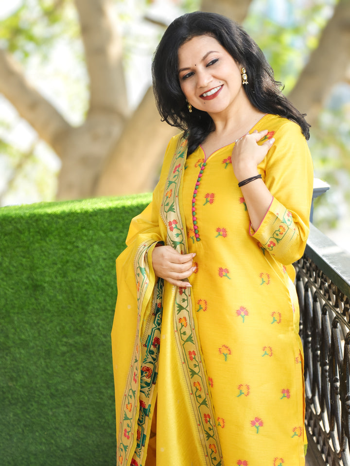 Pranda Yellow Jamdani Jacquard Weaved Paithani Inspired Tussar Silk 3 Piece Set