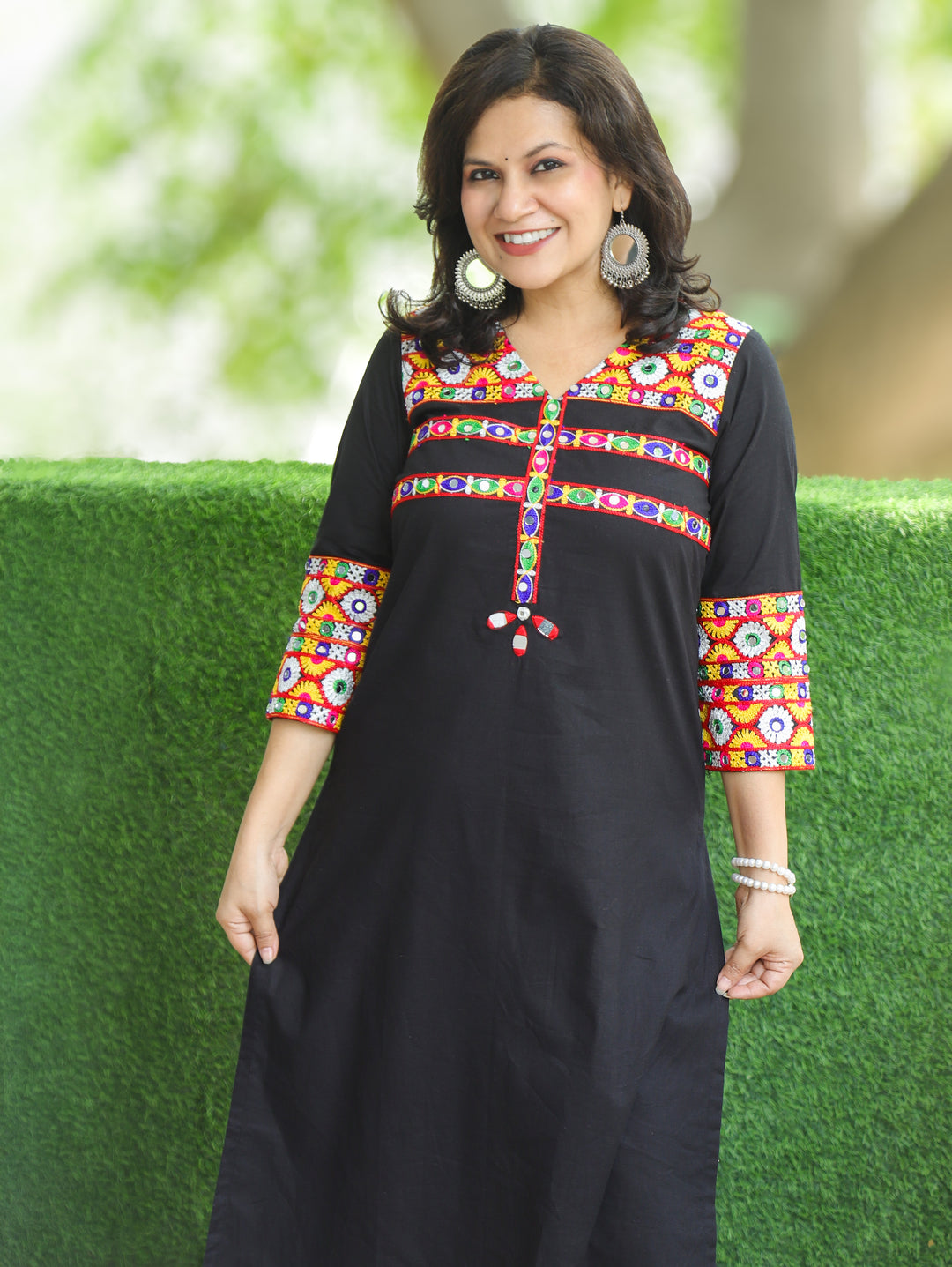 Naavali Black Kutchi Mirror and Thread Embroidered Cotton Kurti