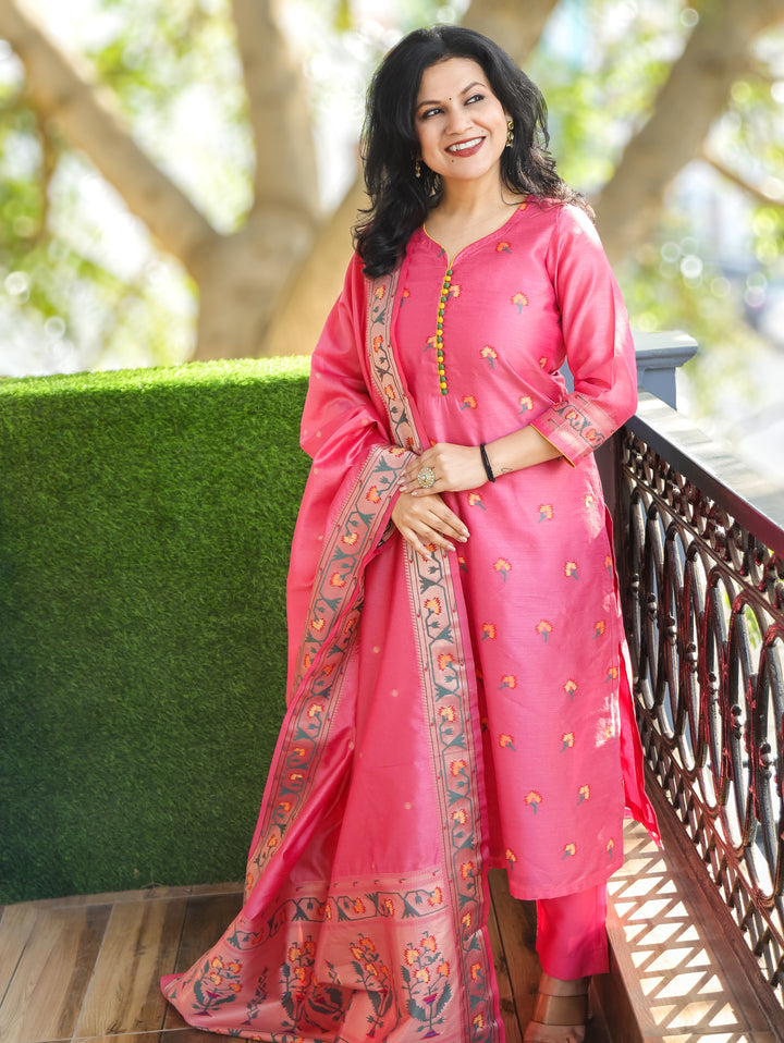 Pranda Pink Jamdani Jacquard Weaved Paithani Inspired Tussar Silk 3 Piece Set