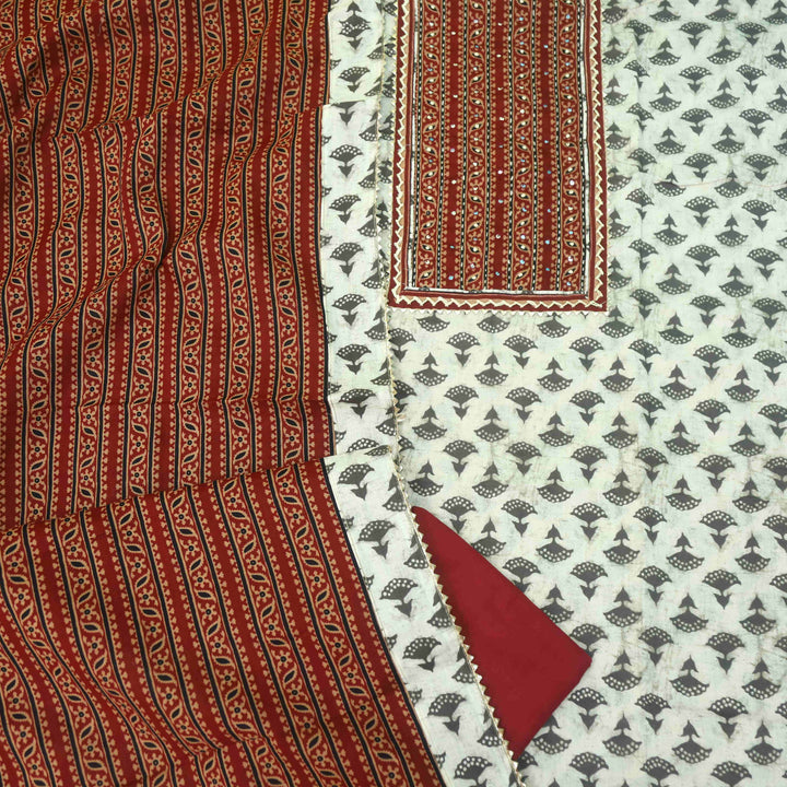 Nazara Faded White Kutch Work Neck Dabu Printed Cotton Suit Set D1