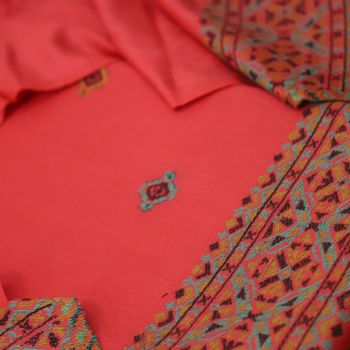 निकुंज Taffy Pink Kullu Thread Weaved Hem Semi Pashmina Winter Suit Set